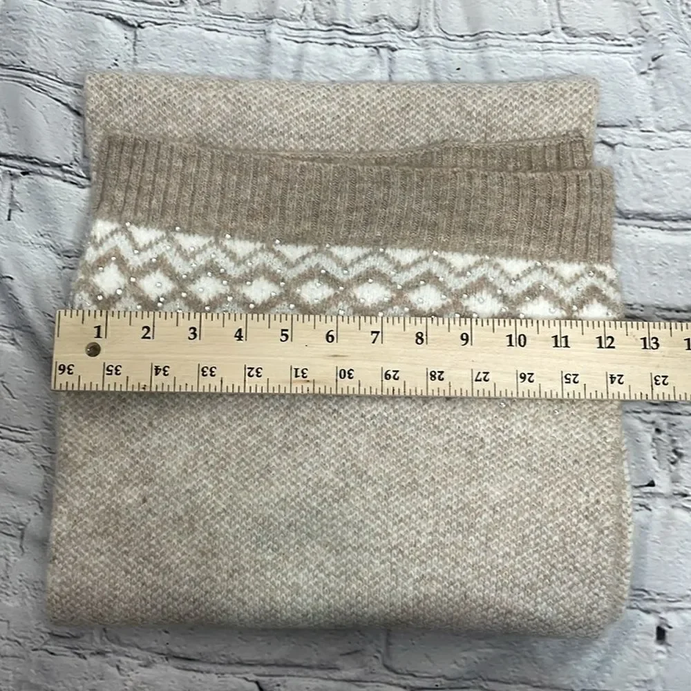 Scarf Rectangular Tight Knit with Embellishments detail OS
